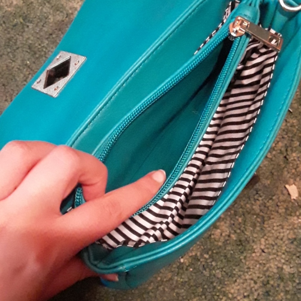 Handbag - Picture 5 of 5